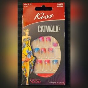 Kiss Catwalk Gradient Floral Press-On Nails — Pink, Blue